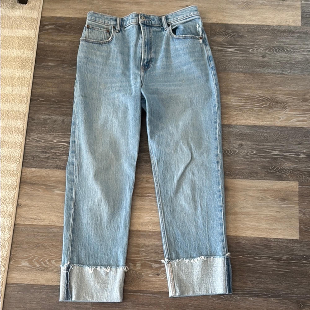 Abercrombie 90s Straight Cuffed Jeans